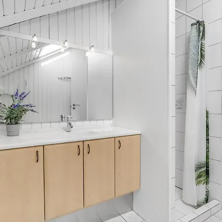 3 Bedroom Lovely In 펜션 Romo