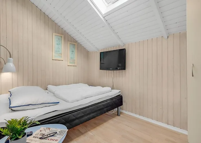 Сasa de vacaciones 3 Bedroom Lovely In *