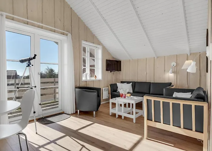 3 Bedroom Lovely In Сasa de vacaciones Romo